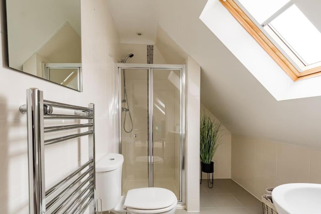 Tm - Rana Court 1 Bedroom Apartment With Balcony Oksford Zewnętrze zdjęcie